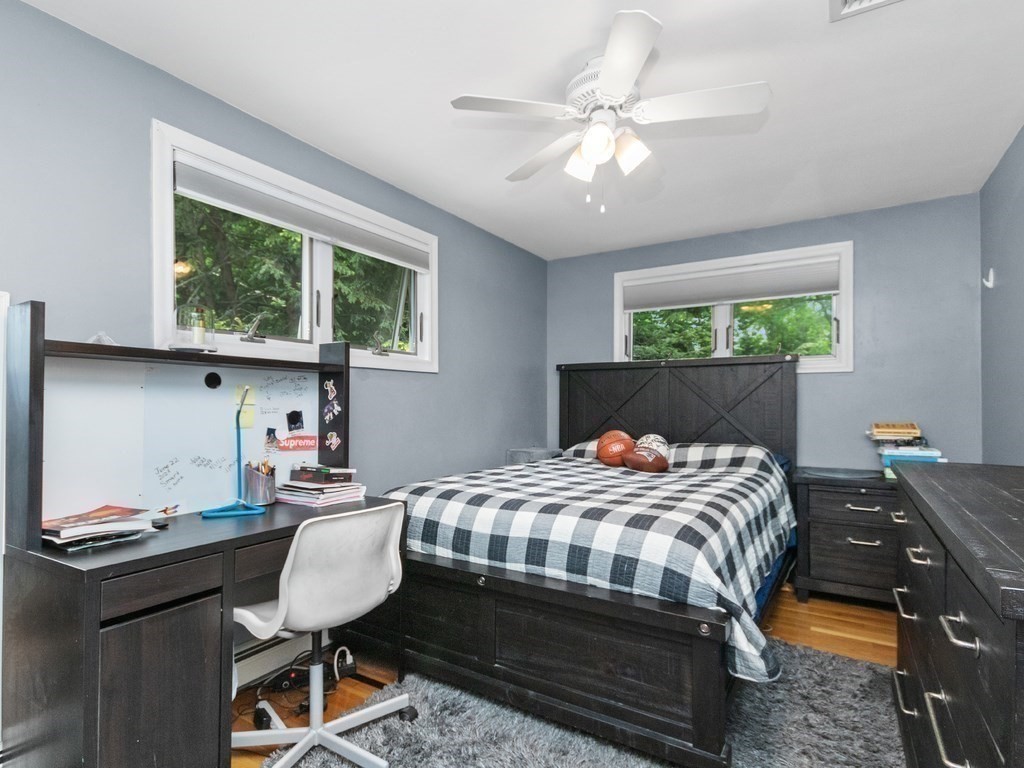 87 Whitewood Avenue