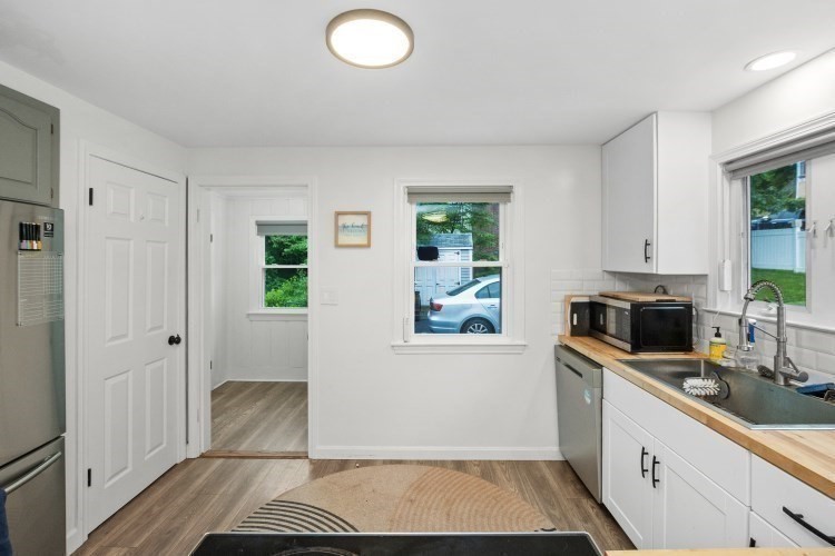35 Marsh Avenue