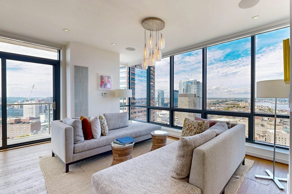 45 Province St Unit: PH2B