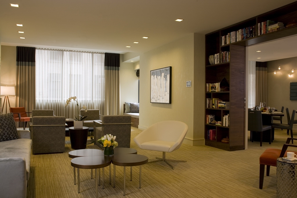 45 Province St Unit: PH2B