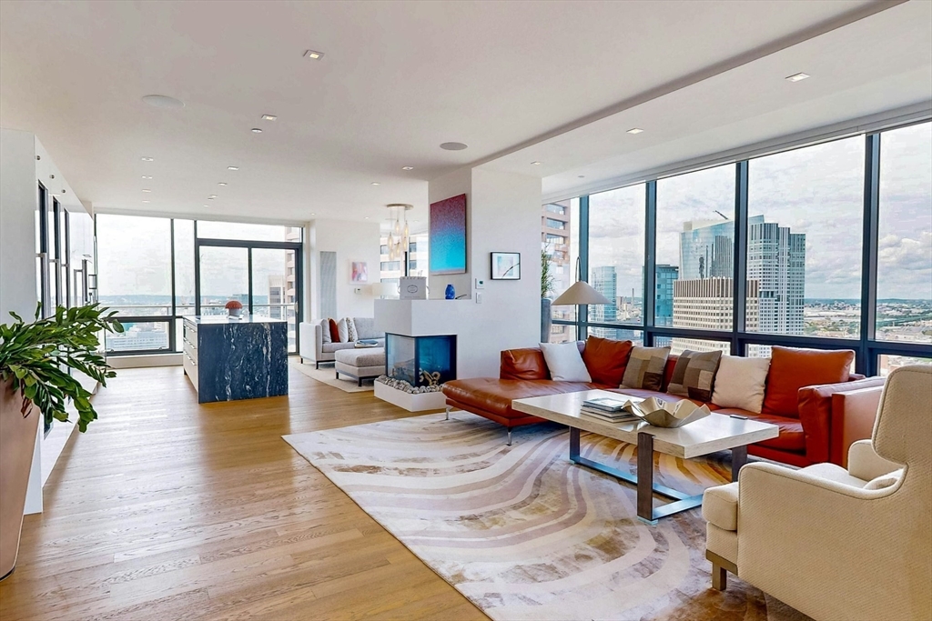 45 Province St Unit: PH2B