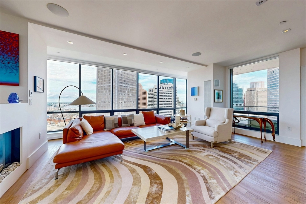 45 Province St Unit: PH2B