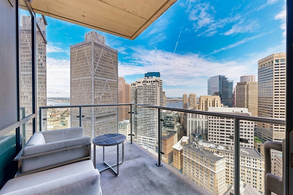 45 Province St Unit: PH2B