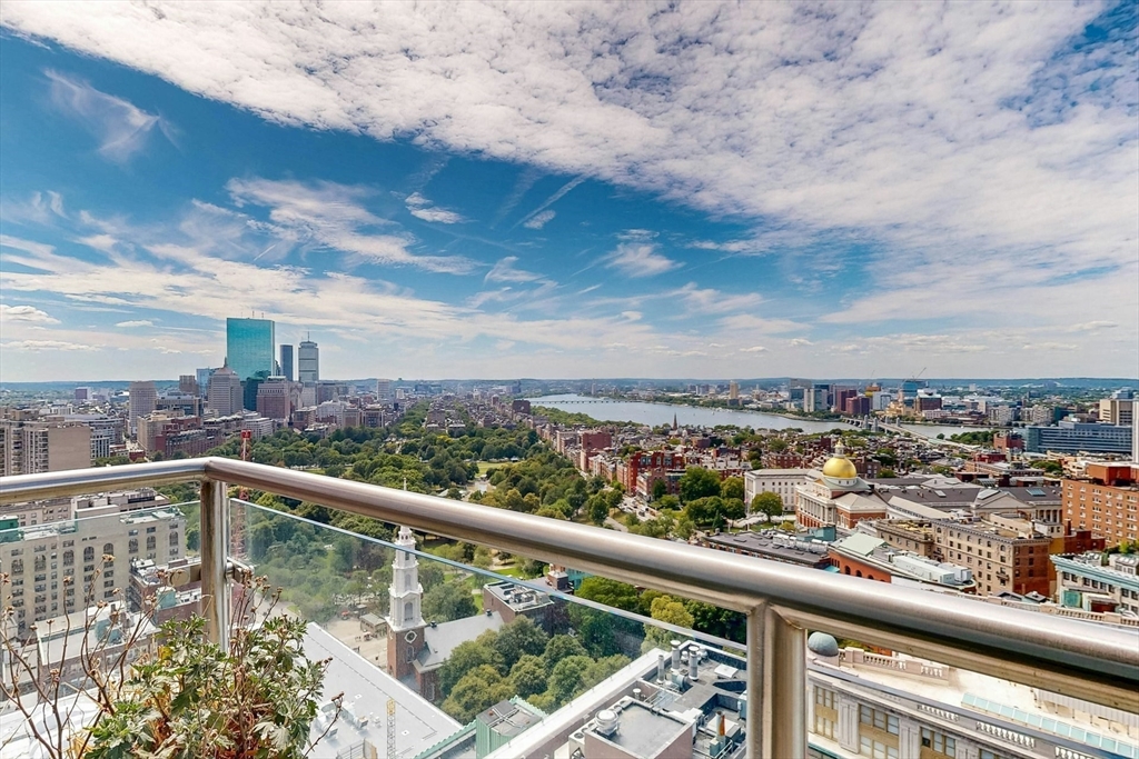 45 Province St Unit: PH2B