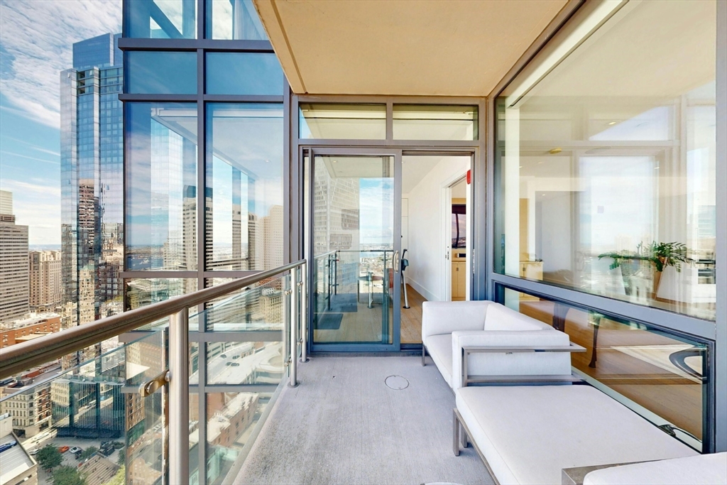 45 Province St Unit: PH2B