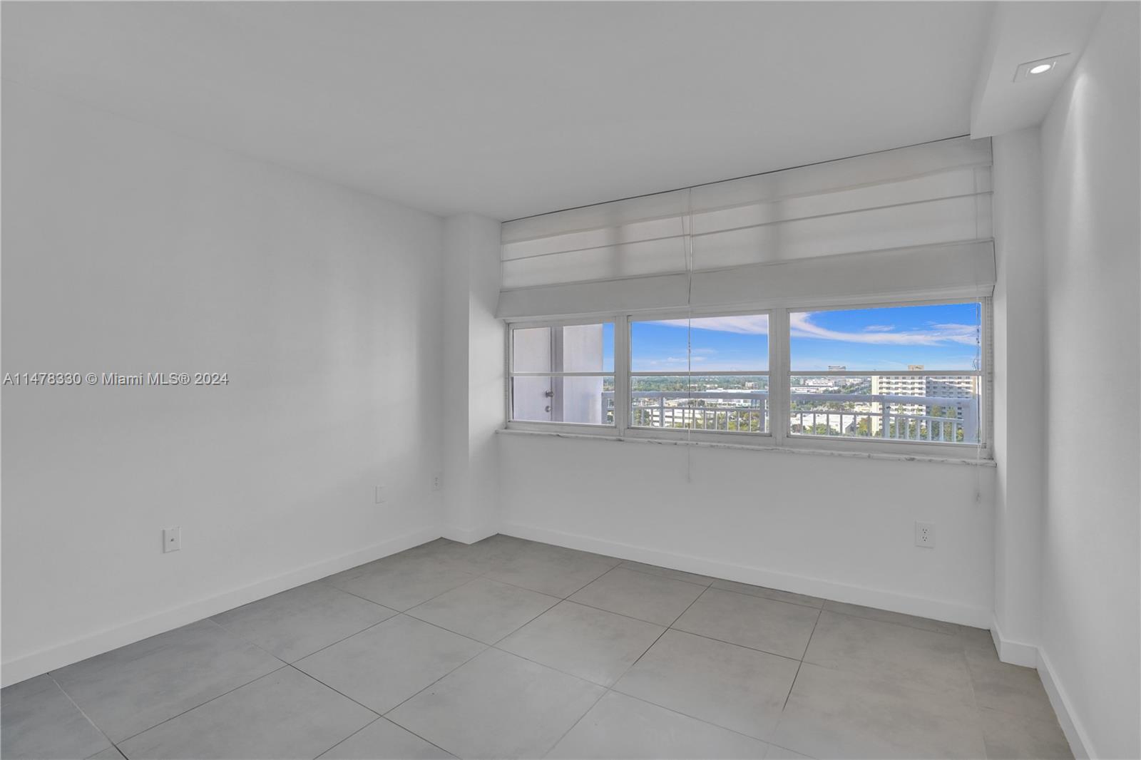 18011 Biscayne Blvd Unit: 1601
