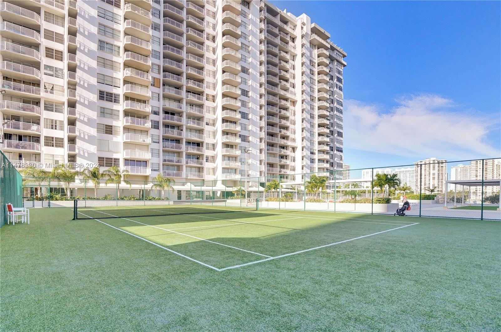 18011 Biscayne Blvd Unit: 1601