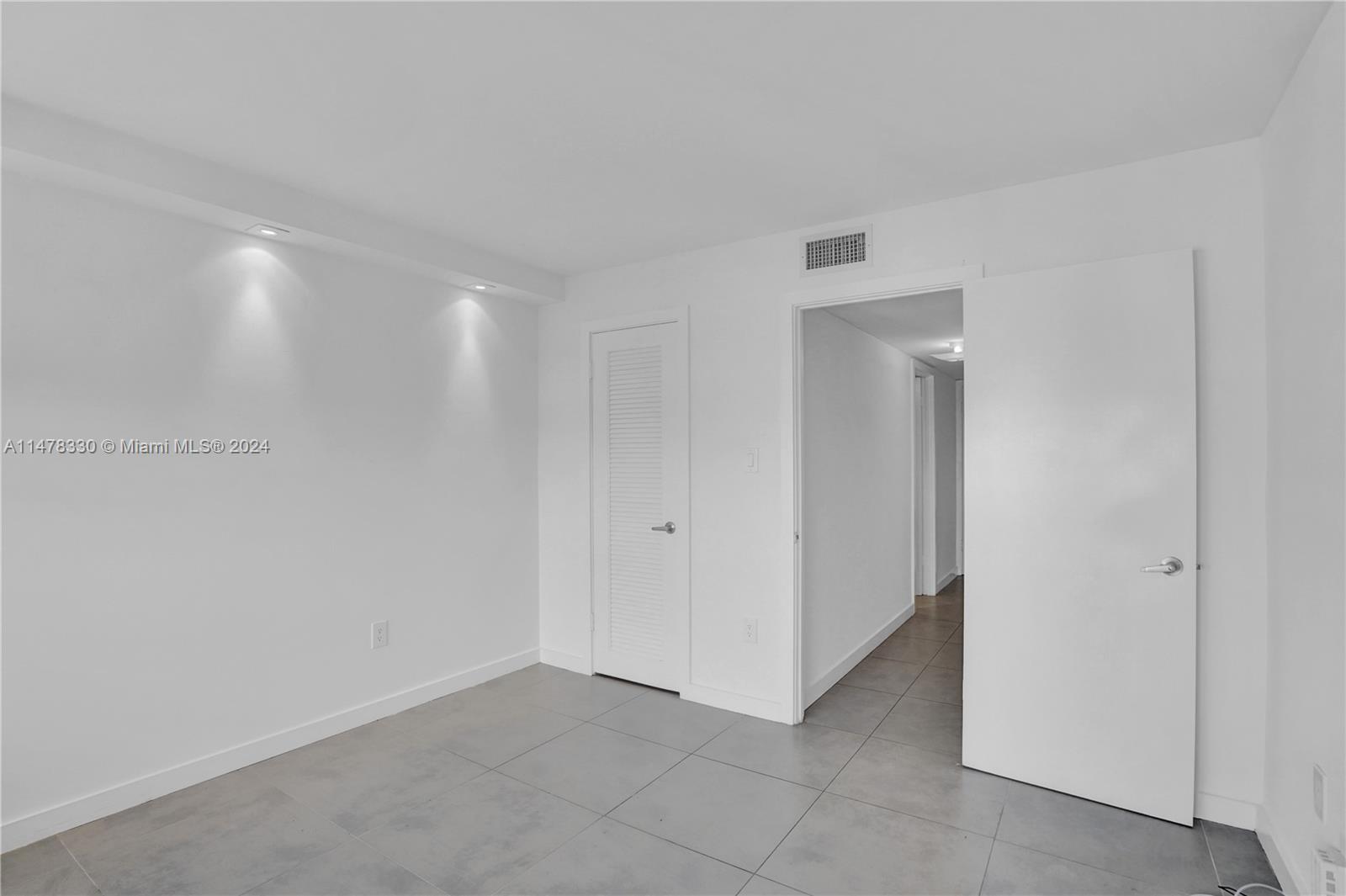 18011 Biscayne Blvd Unit: 1601