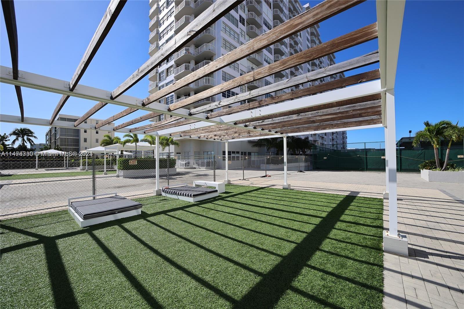 18011 Biscayne Blvd Unit: 1601