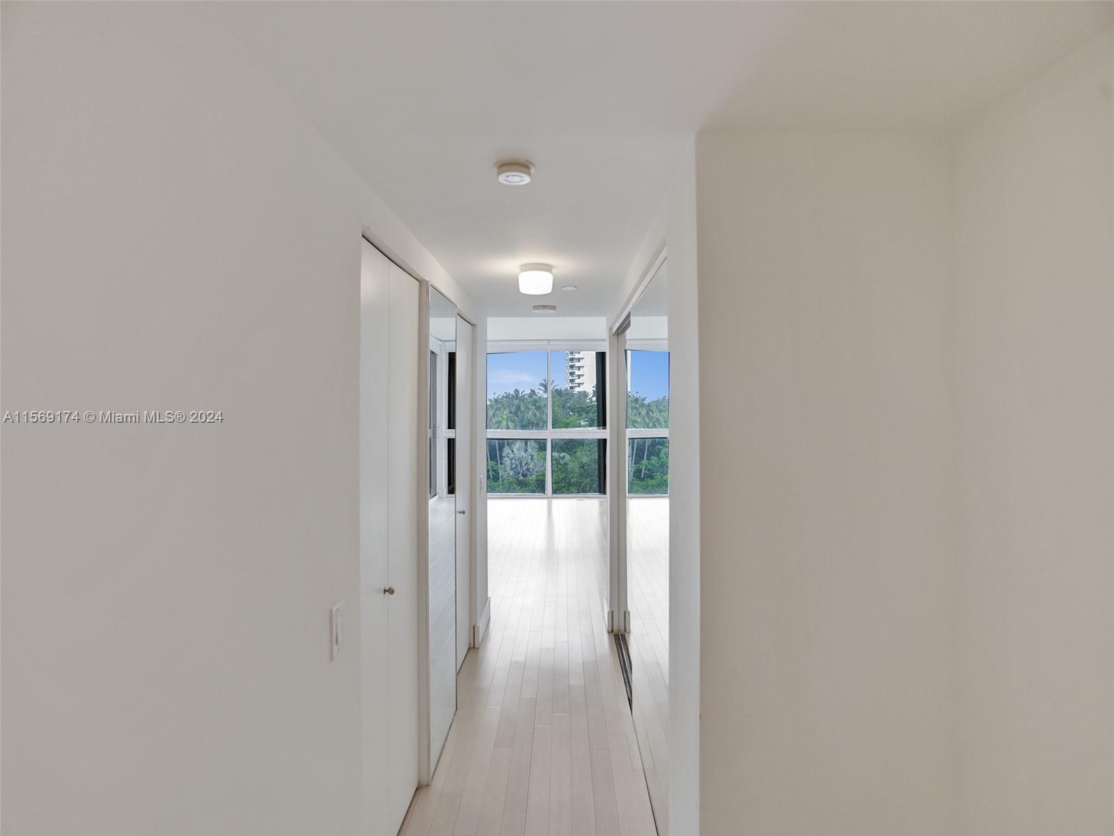 3640 Yacht Club Dr APT 606