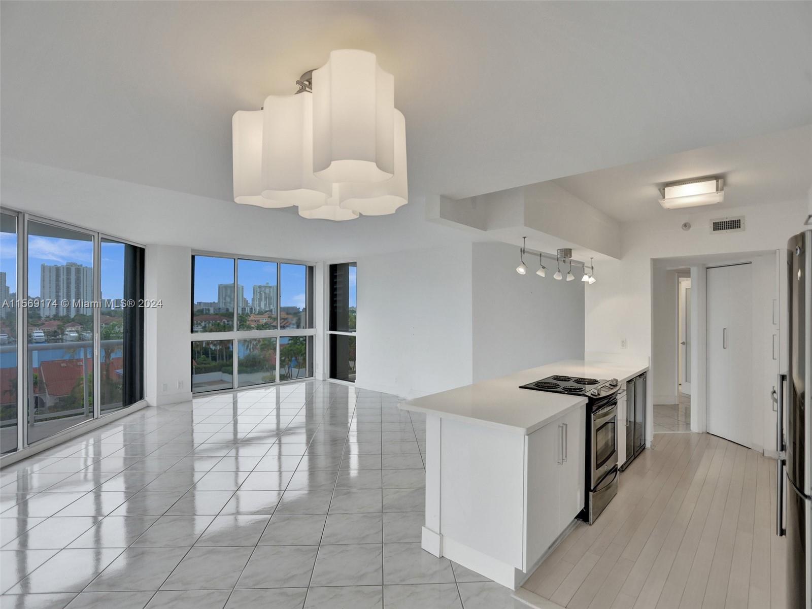 3640 Yacht Club Dr APT 606