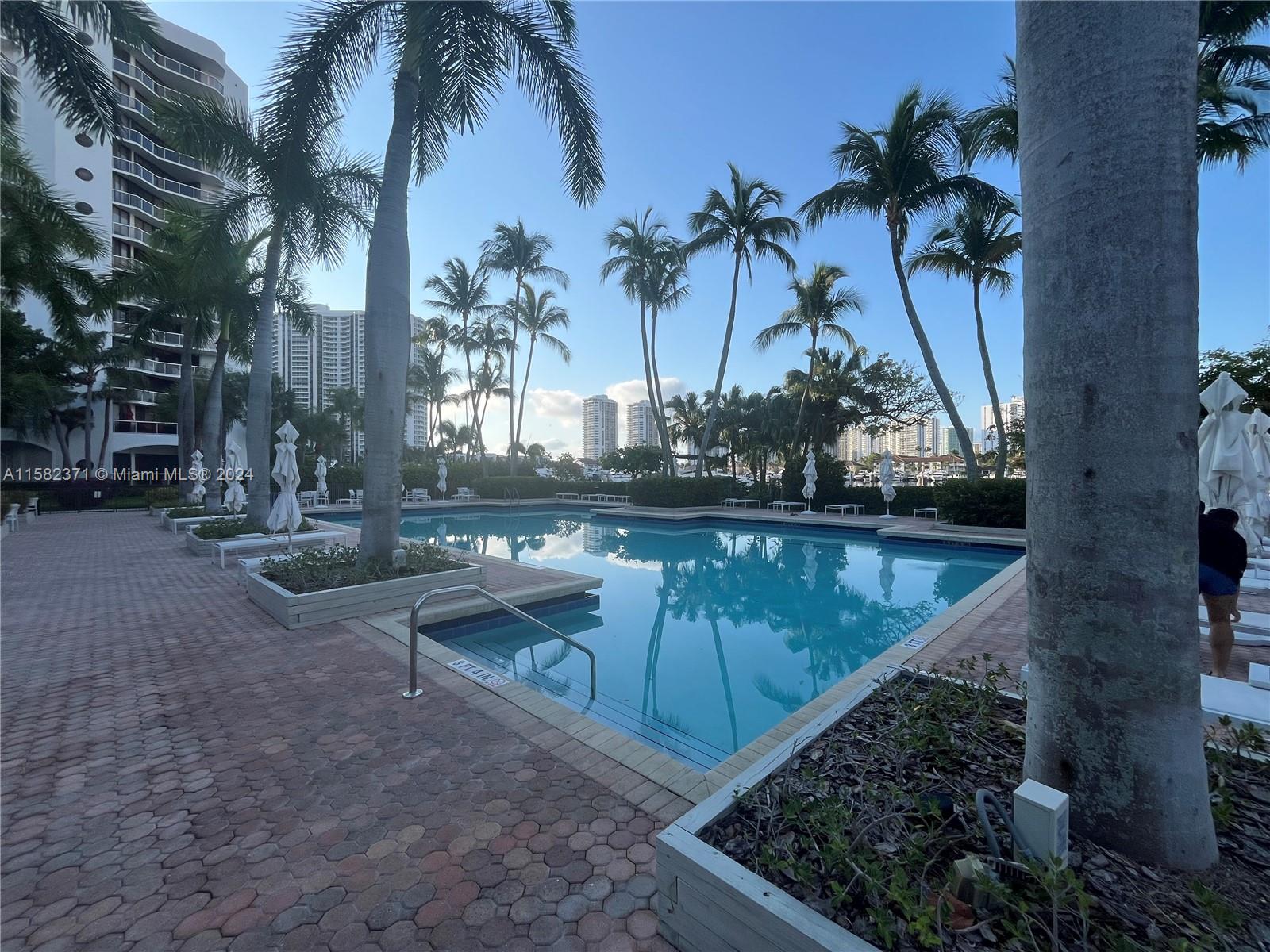 3640 Yacht Club Dr APT 1702