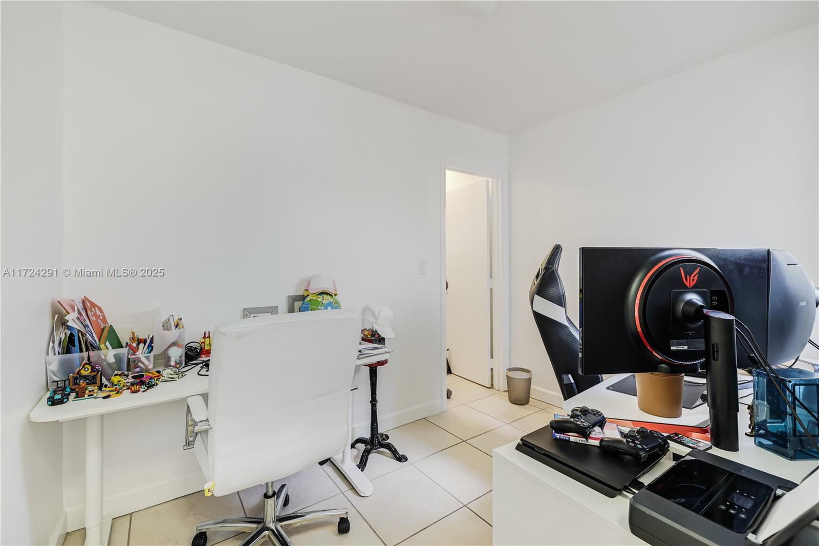 1394 W Harbor Vw