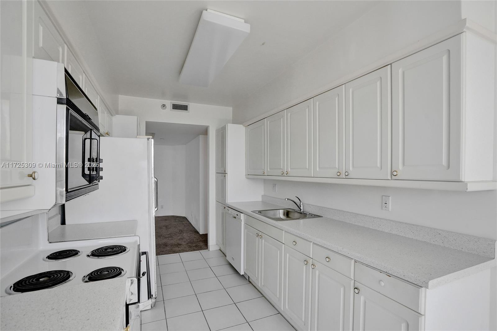 3640 Yacht Club Dr # 1508