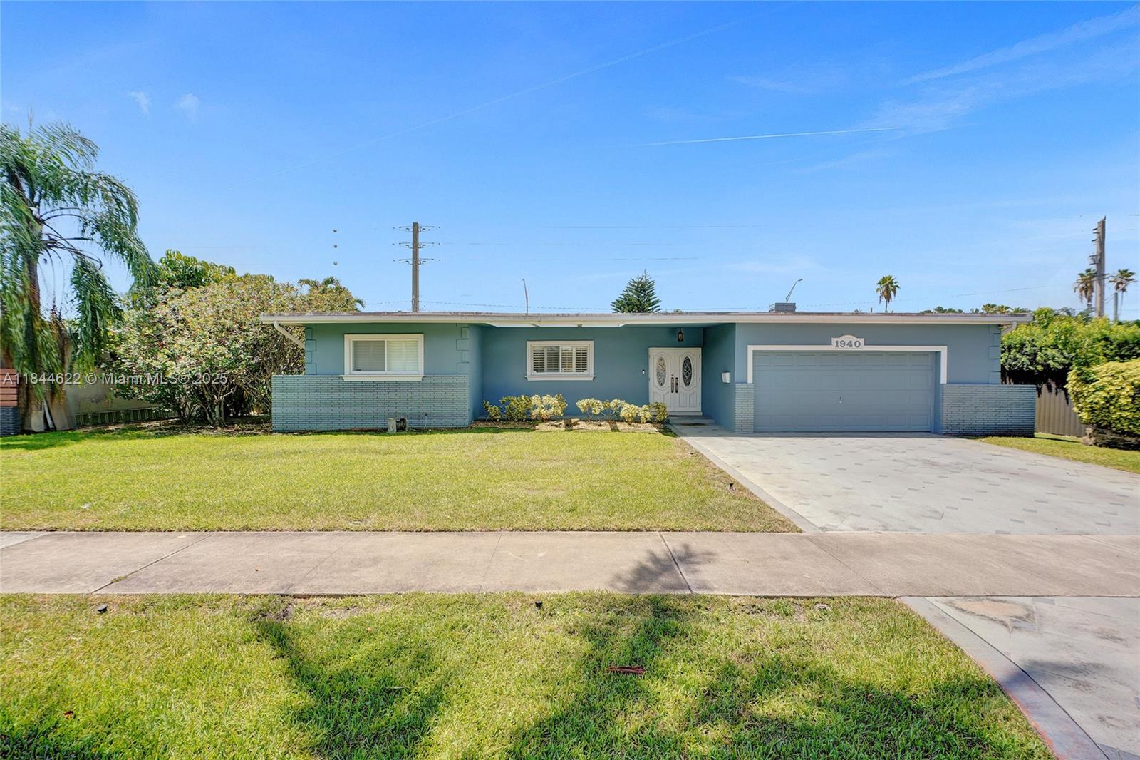 1940 NE 185th Ter