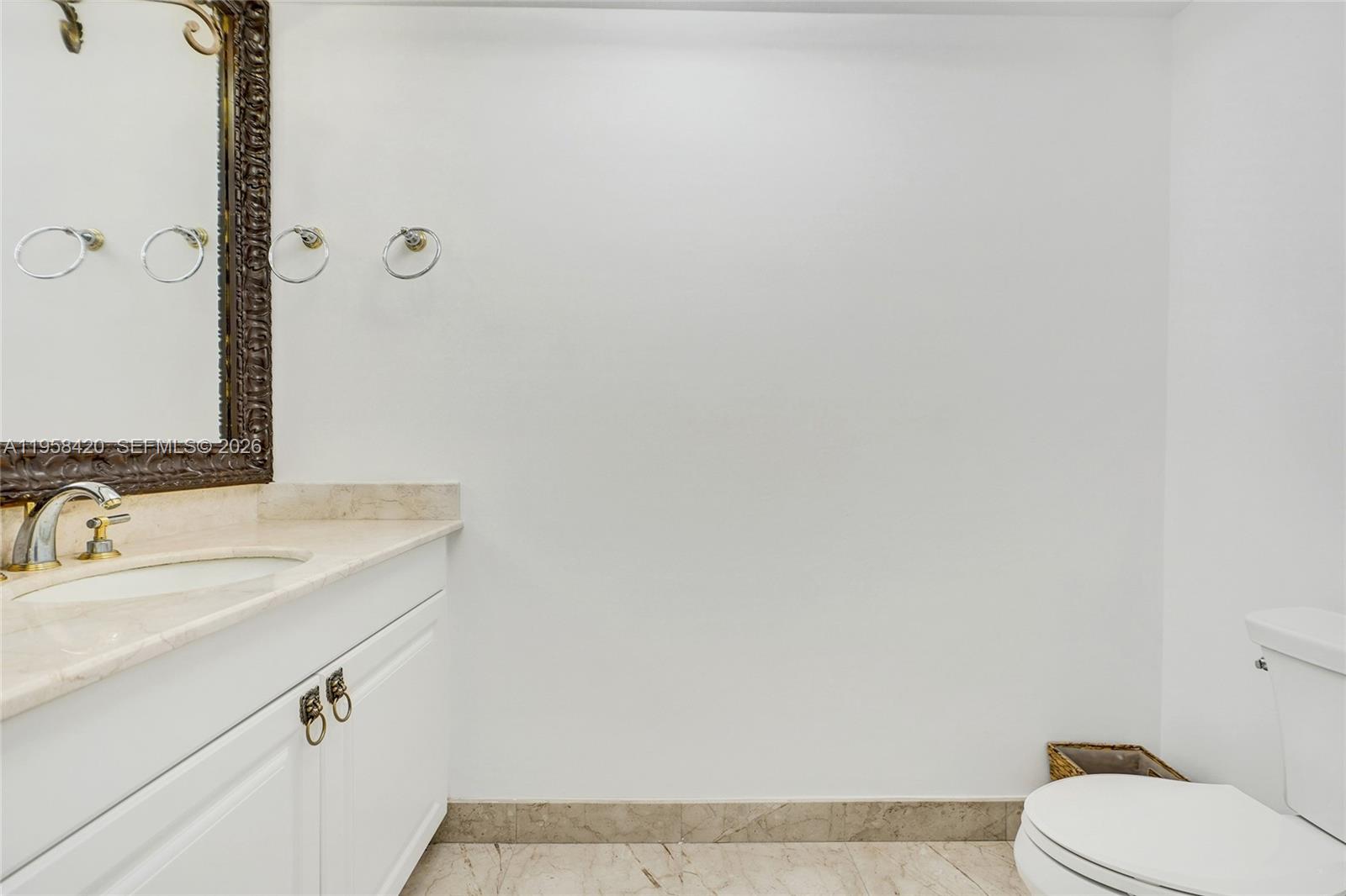 3201 NE 183rd St # 2305