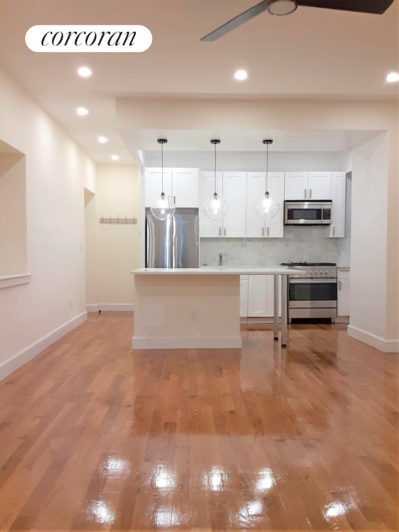 133 E 30TH Street 3C