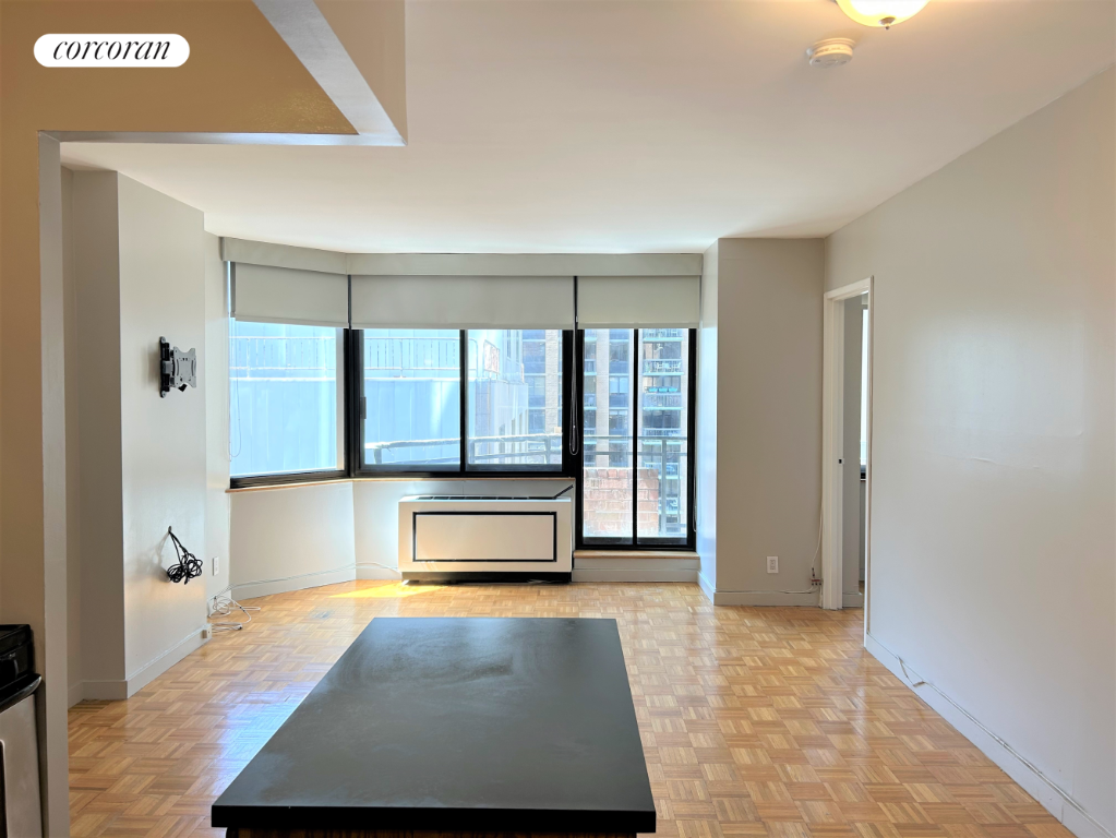 1991 BROADWAY 6D
