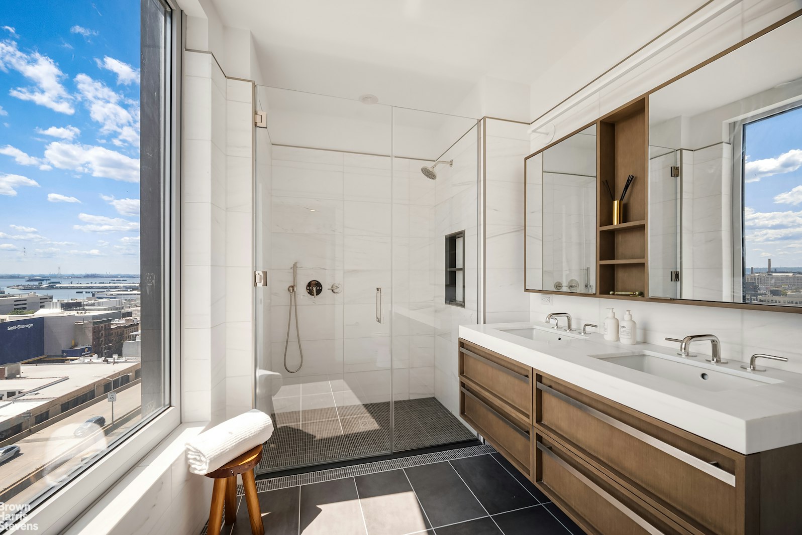 575 4TH Avenue 10D