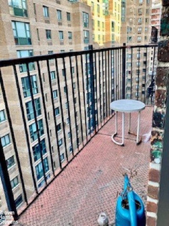 53 E 97TH Street 6D