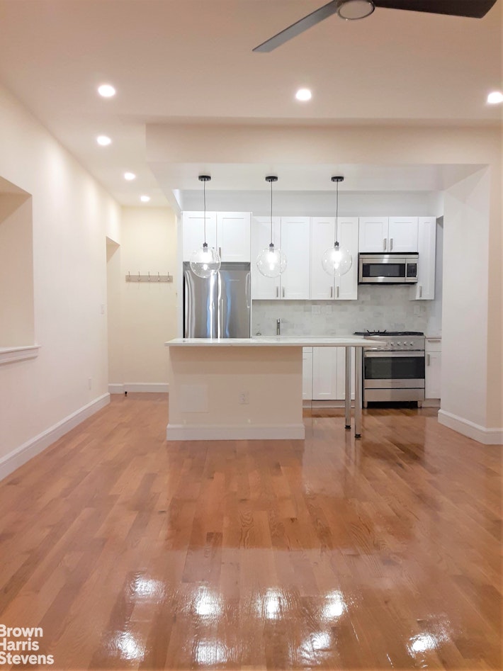 133 E 30TH Street 3C