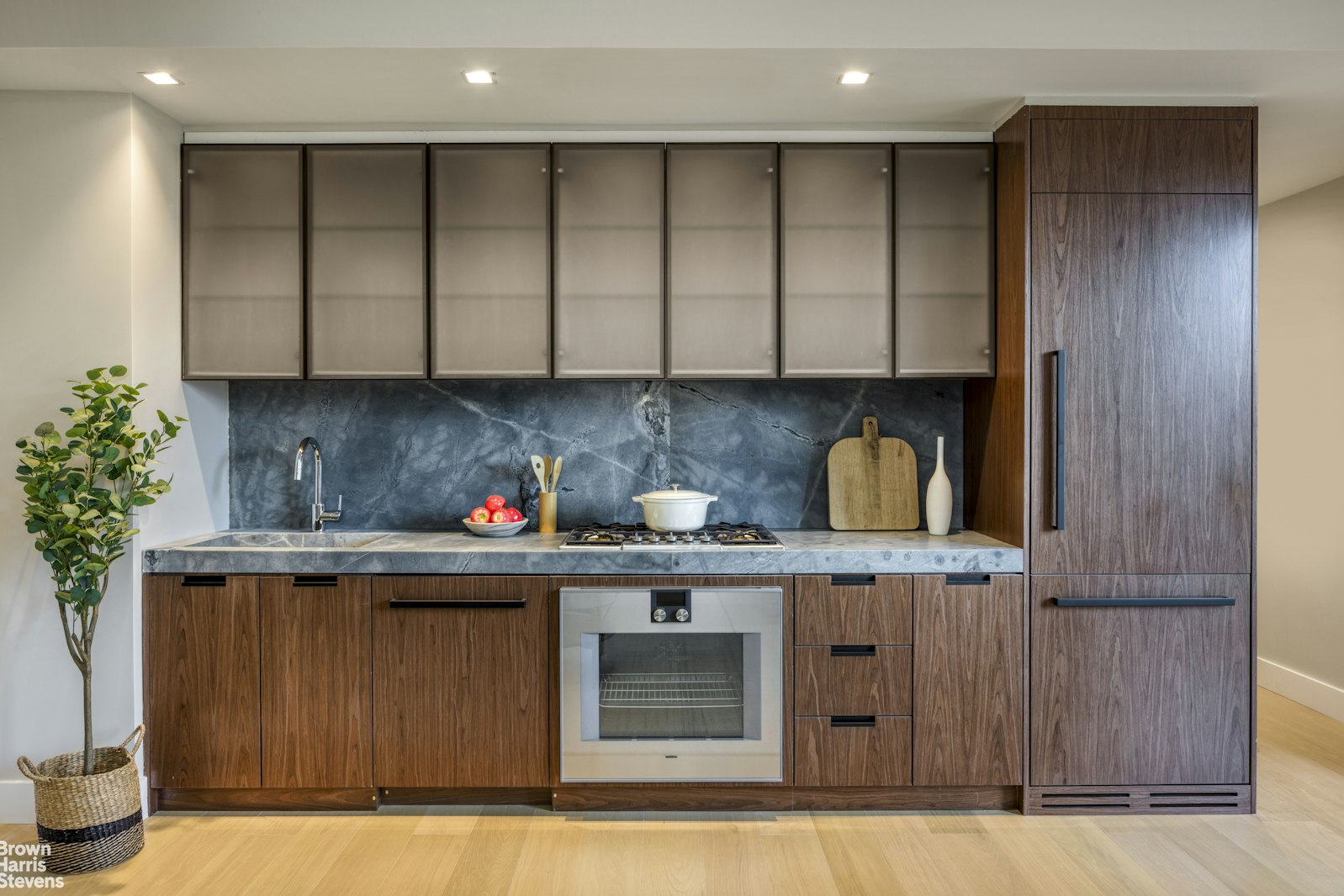 6 GARFIELD Place 306