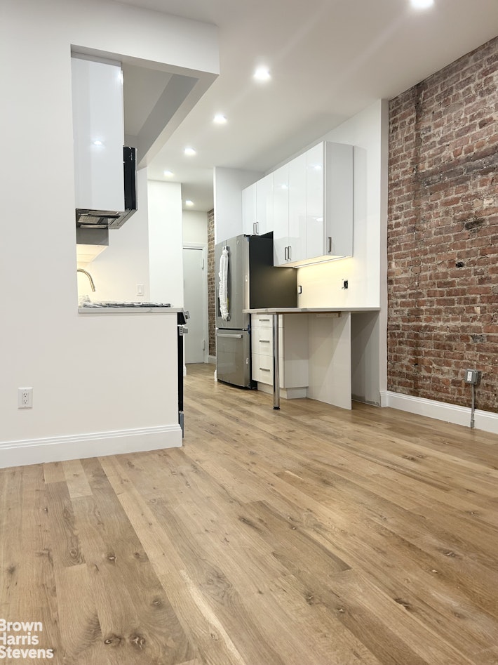 57 E 97TH Street 10