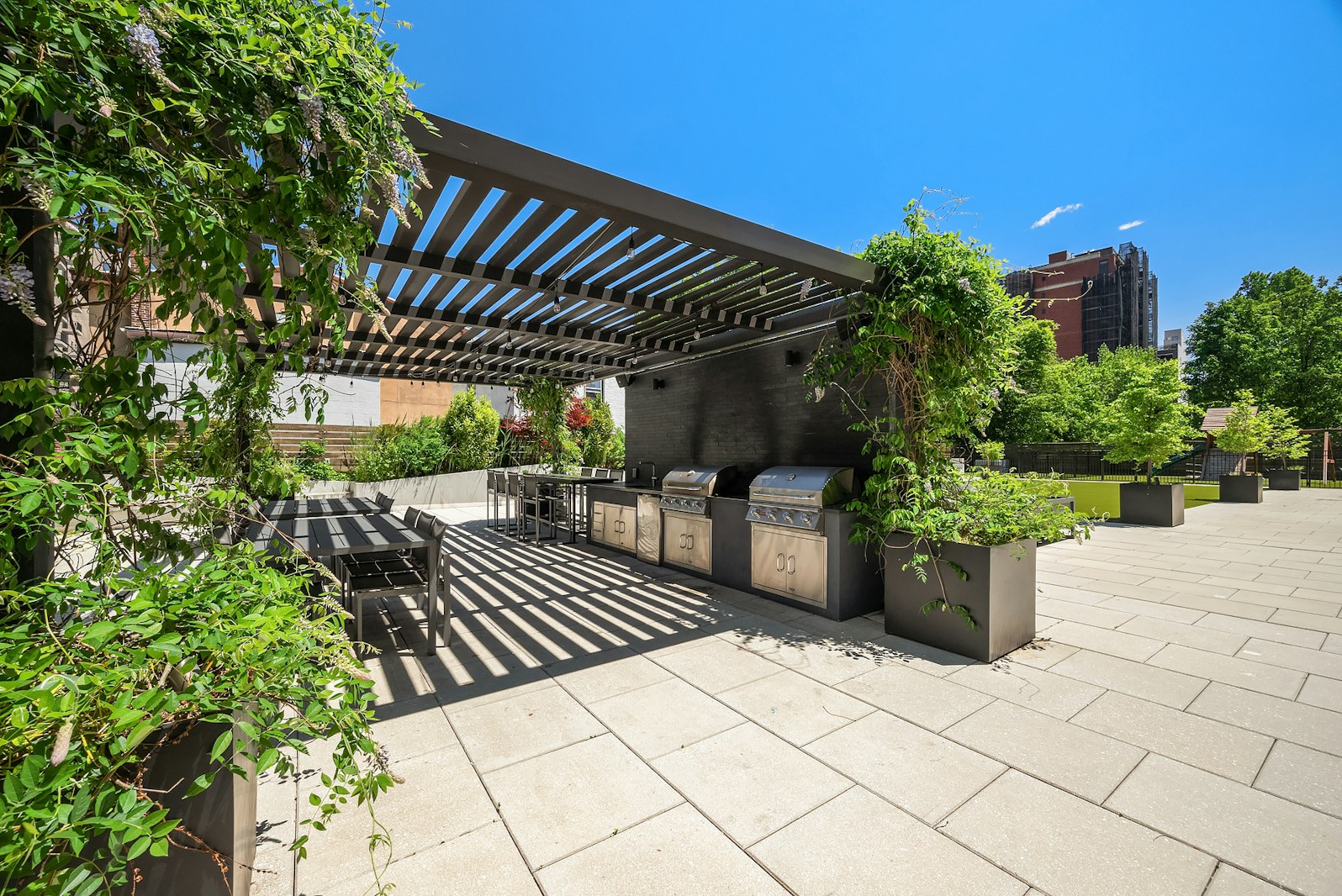 575 4TH Avenue PHD