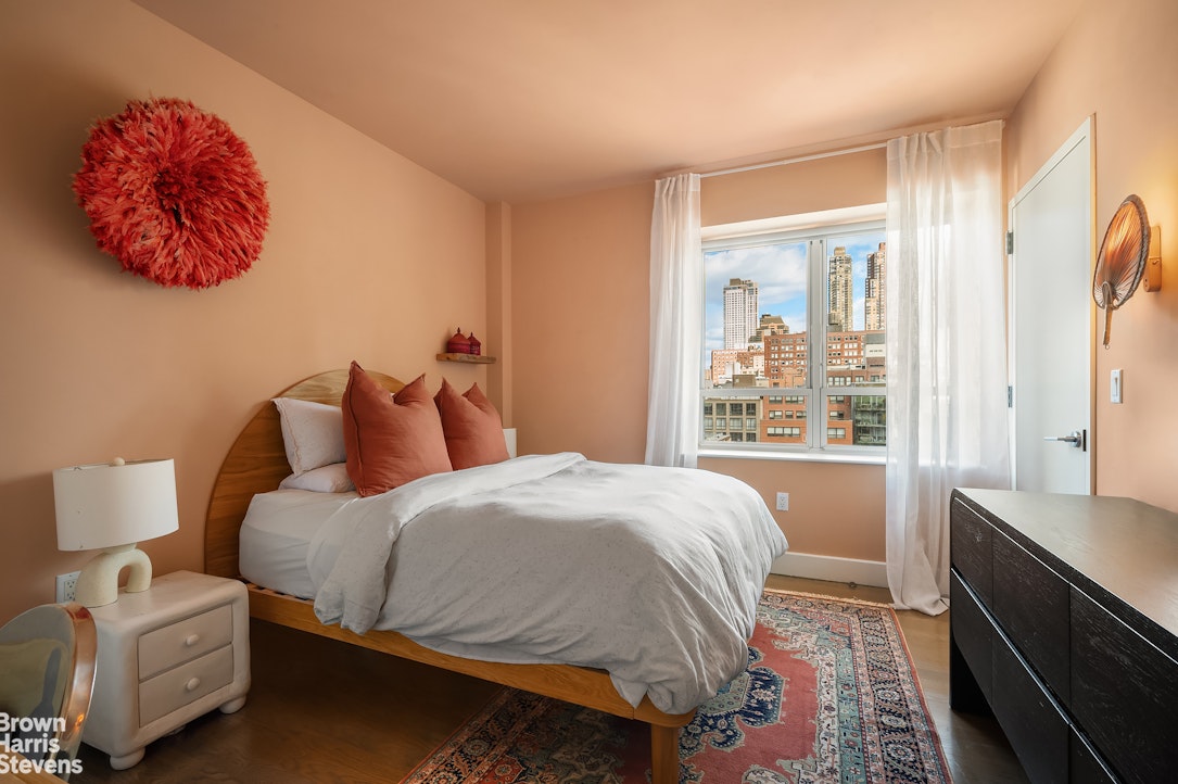 432 W 52ND Street 7H