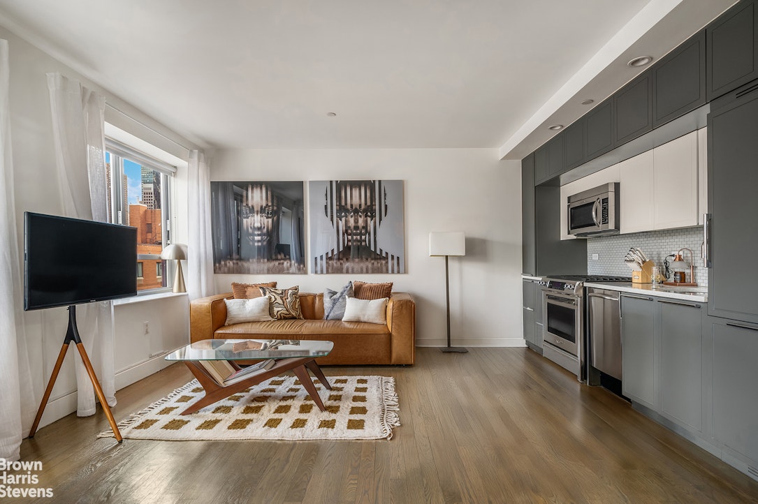 432 W 52ND Street 7H