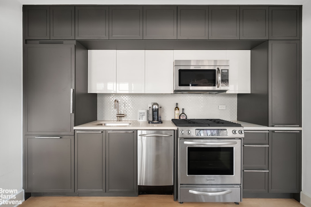 432 W 52ND Street 5B