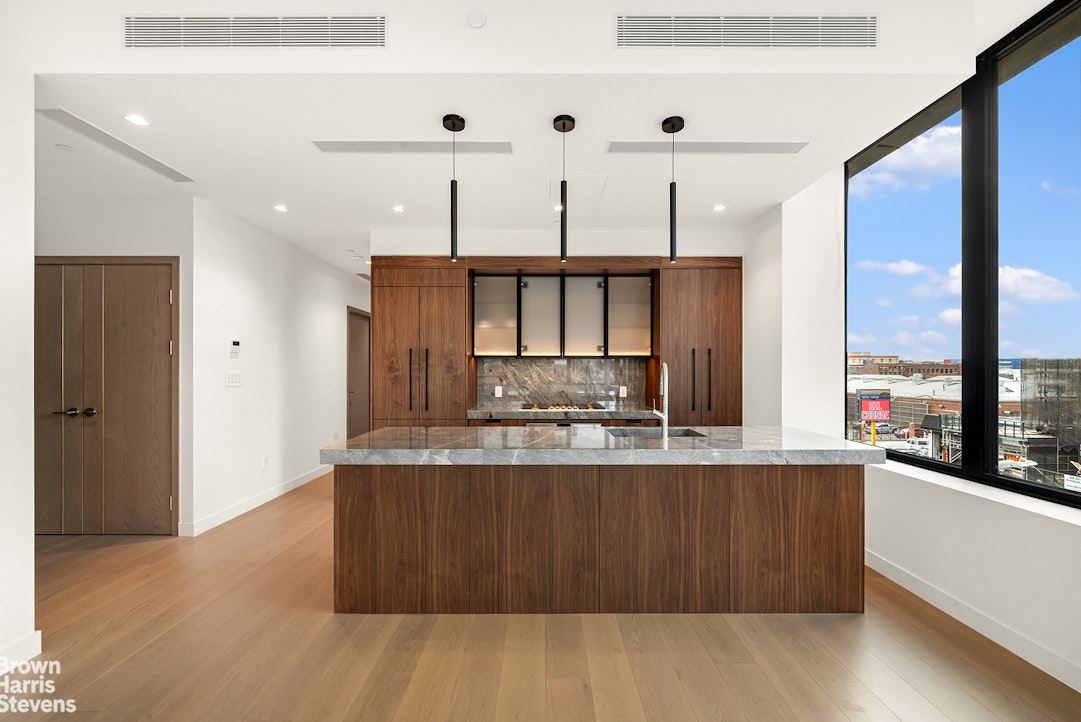 6 GARFIELD Place 405