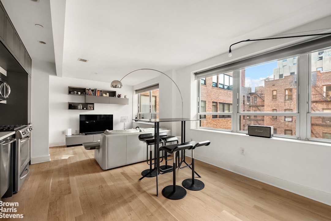 432 W 52ND Street 5B