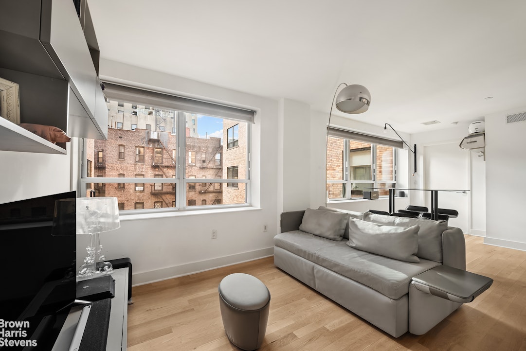 432 W 52ND Street 5B
