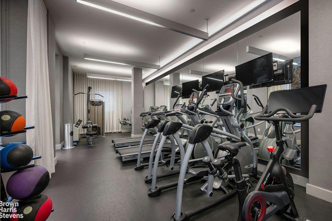 432 W 52ND Street 7H