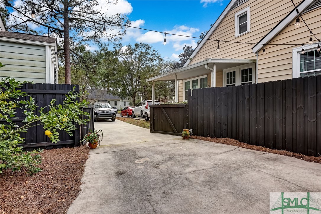 604 E 60th Street