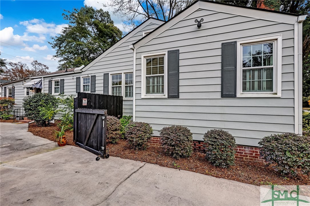 604 E 60th Street