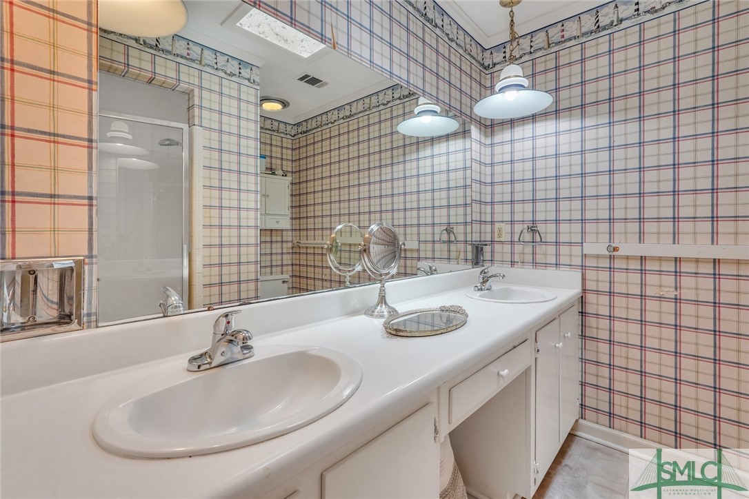 5 Clifton Lane