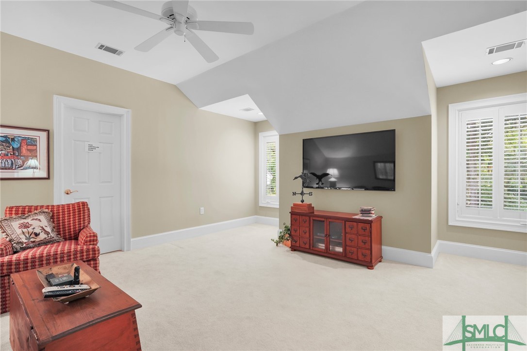 3 Deer Creek Drive