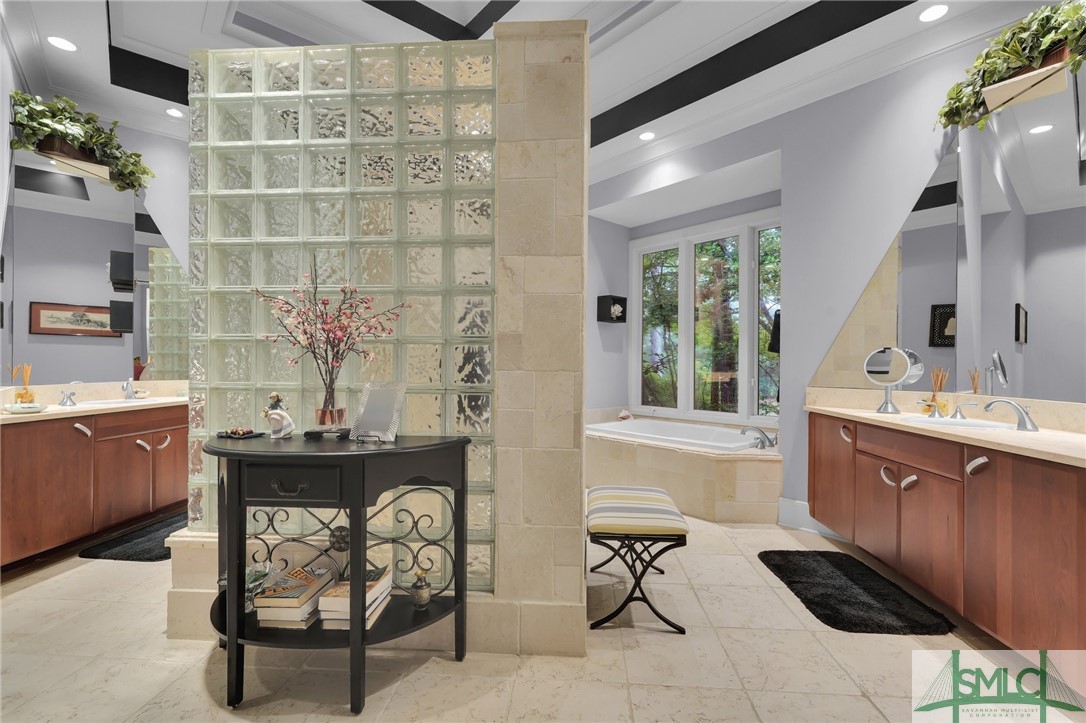 2 Pineheart Lane
