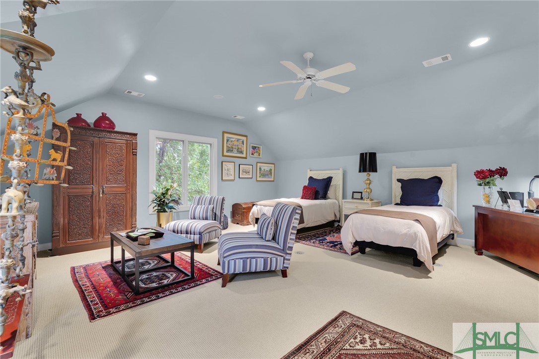 2 Pineheart Lane