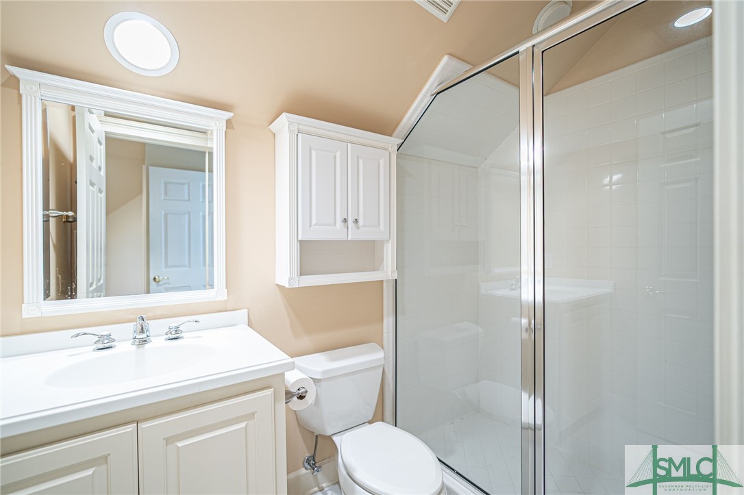 2 Sea Eagle Court