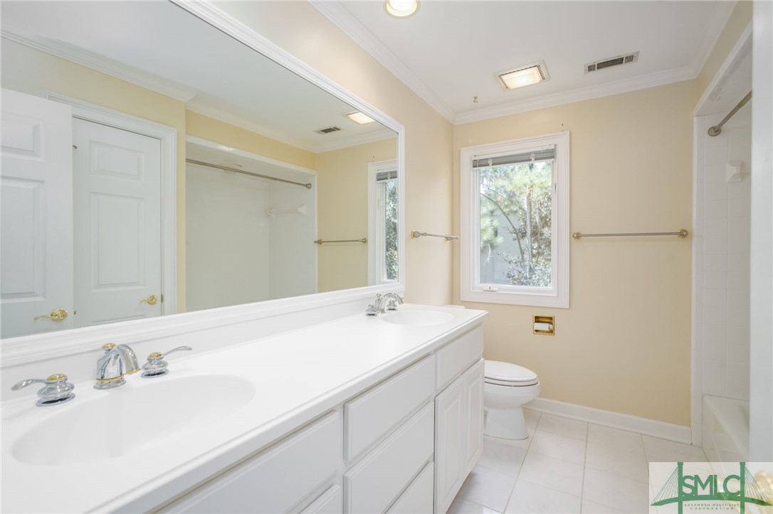 2 Sea Eagle Court