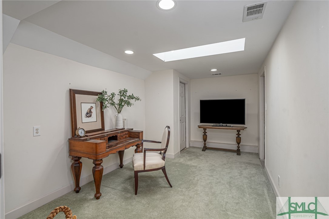 33 Southerland Road