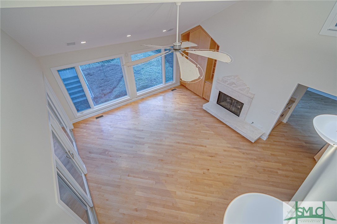 20 Mainsail Crossing