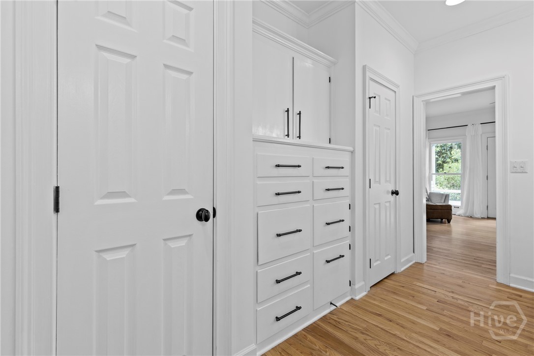 2 Upland Lane