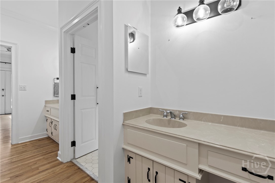 2 Upland Lane