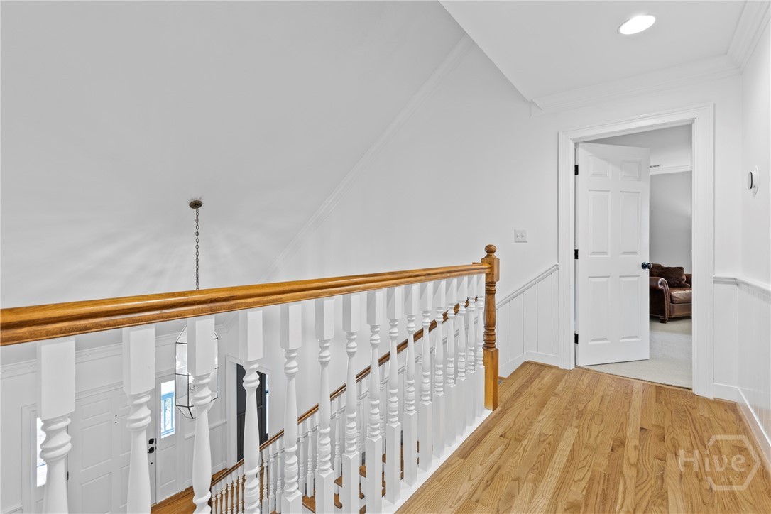 2 Upland Lane