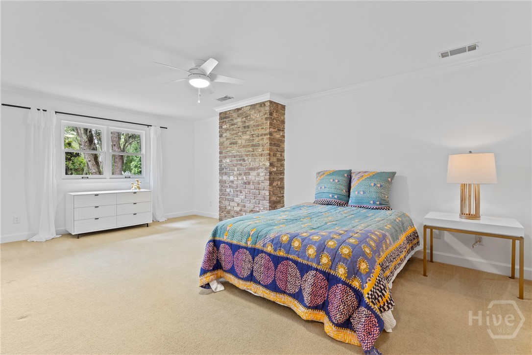 2 Upland Lane