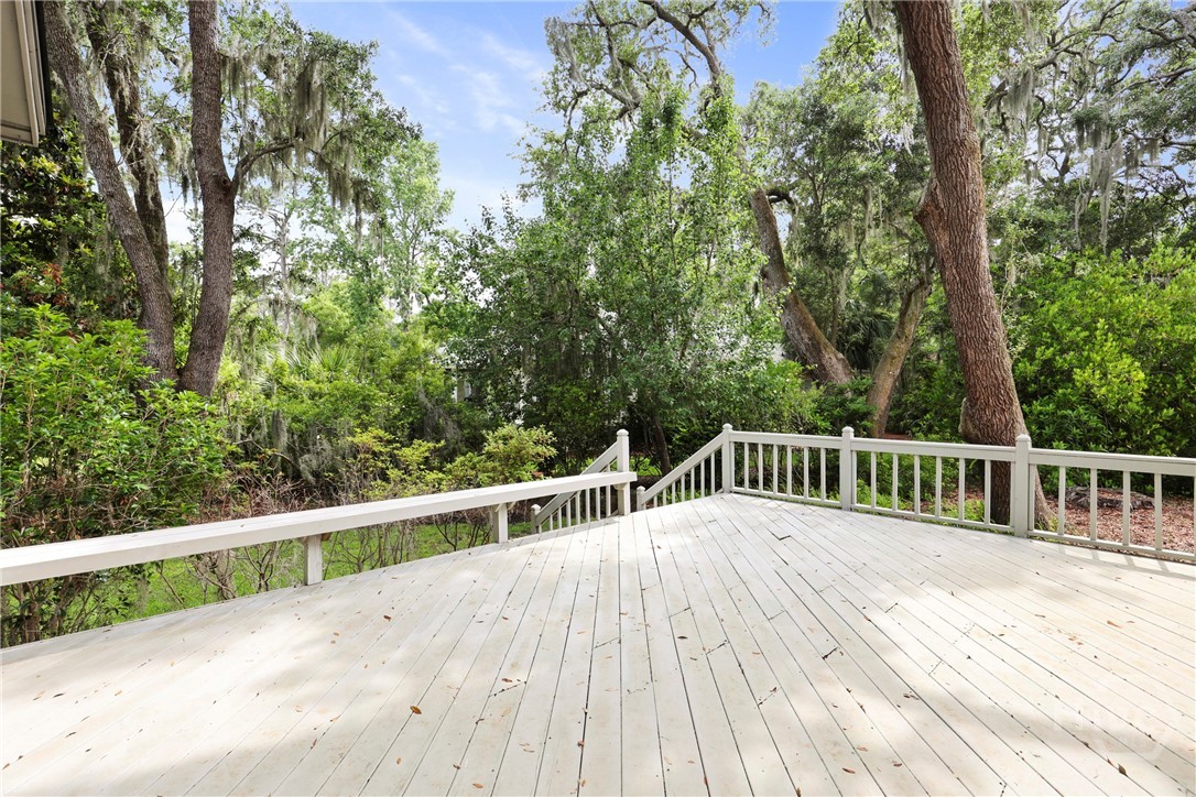 2 Upland Lane